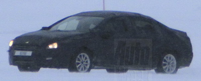 
Photos espions de la future Peugeot 508.
 