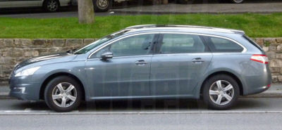 
Presentation of exterior design of Peugeot 508 SW spied (2010).
 
